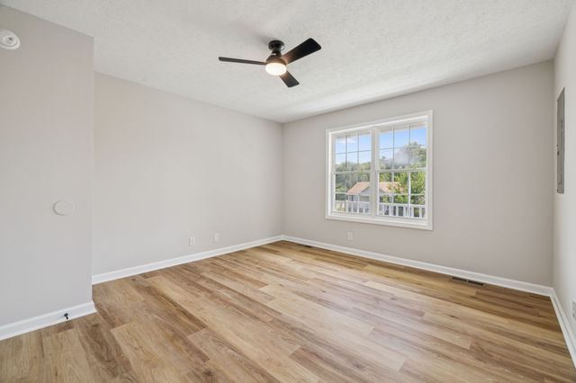 204 Phillip Dr, Springfield, TN 37172