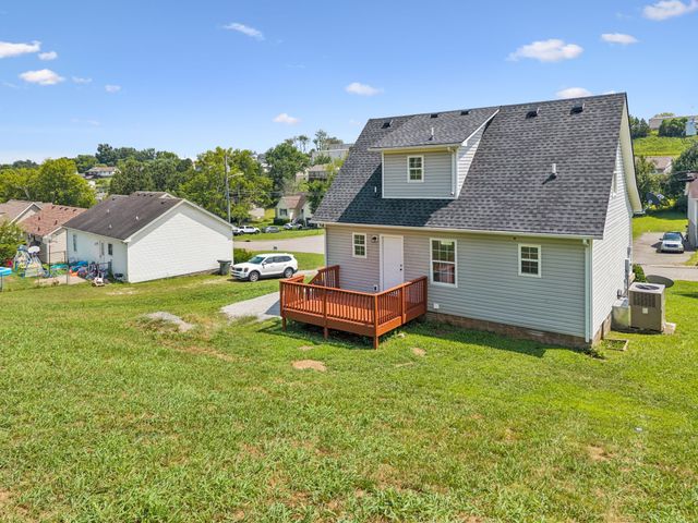 204 Phillip Dr, Springfield, TN 37172