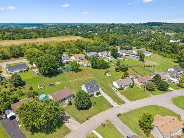 204 Phillip Dr, Springfield, TN 37172
