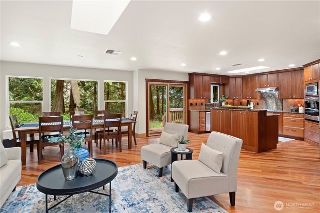 13 Baycliff Place, Port Townsend, WA 98368