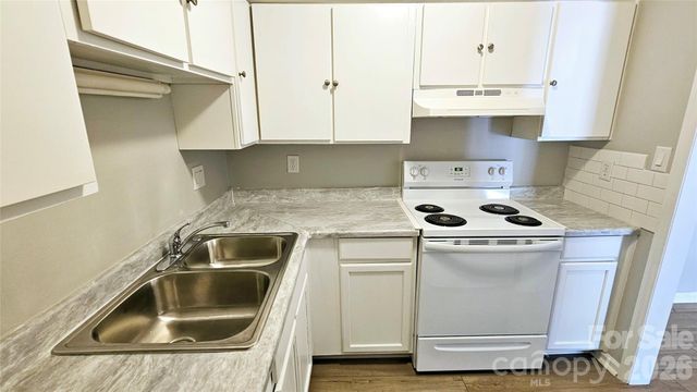 7984 Shady Oak Trail 187, Charlotte, NC 28210