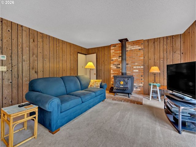 58610 E HIGHWAY 26, Sandy, OR 97055