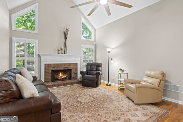 6053 Braidwood Close, Acworth, GA 30101