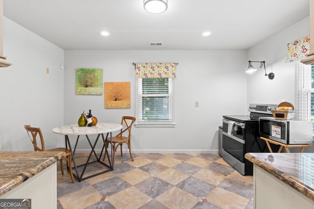 6053 Braidwood Close, Acworth, GA 30101