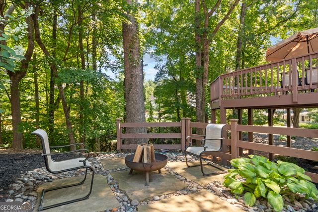 6053 Braidwood Close, Acworth, GA 30101