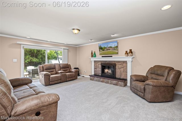 25551 KILREIGH Drive, Farmington Hills, MI 48336
