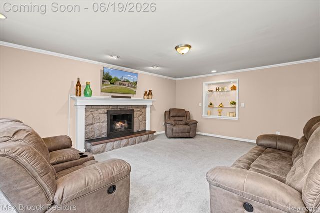 25551 KILREIGH Drive, Farmington Hills, MI 48336