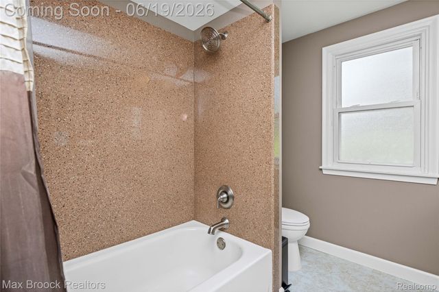 25551 KILREIGH Drive, Farmington Hills, MI 48336