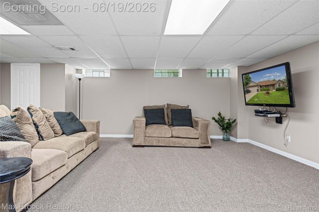 25551 KILREIGH Drive, Farmington Hills, MI 48336