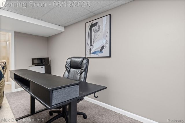 25551 KILREIGH Drive, Farmington Hills, MI 48336