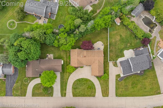25551 KILREIGH Drive, Farmington Hills, MI 48336