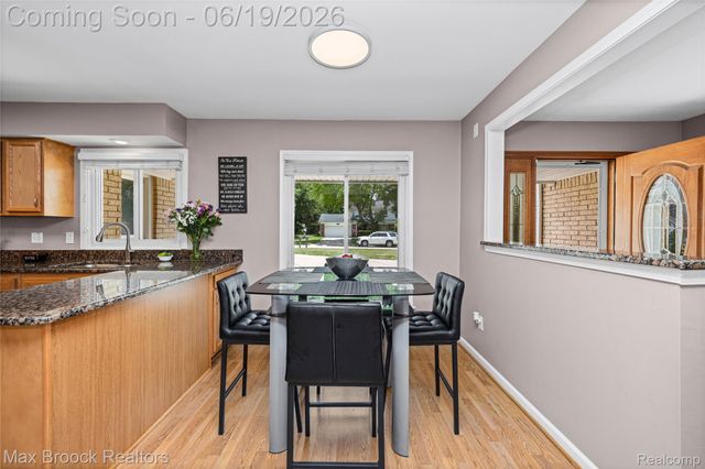 25551 KILREIGH Drive, Farmington Hills, MI 48336