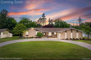 25551 KILREIGH Drive, Farmington Hills, MI 48336