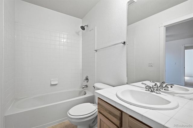 2993 Danbury Avenue, Highlands Ranch, CO 80126