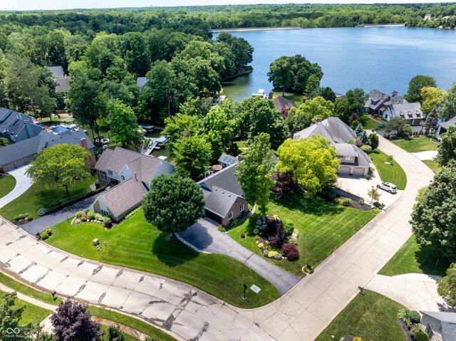 10823 Portside Court, Indianapolis, IN 46236