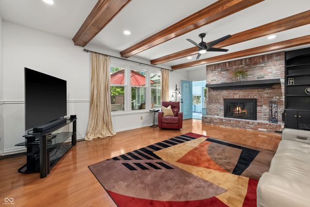 10823 Portside Court, Indianapolis, IN 46236