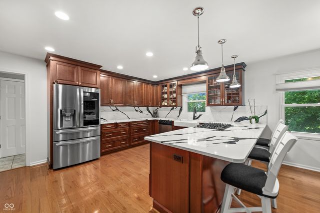 10823 Portside Court, Indianapolis, IN 46236