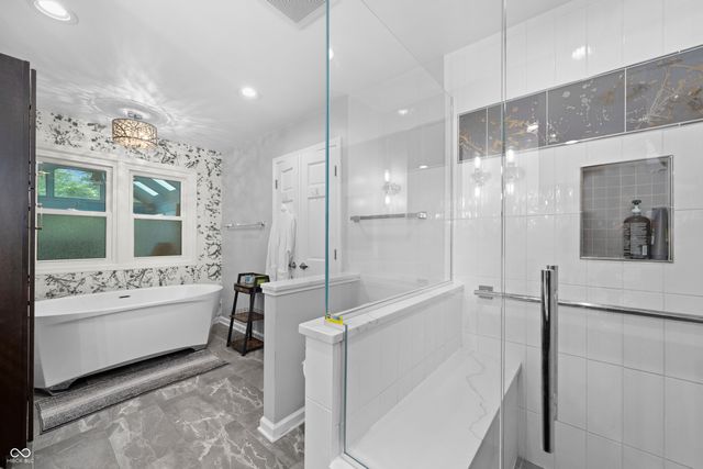 10823 Portside Court, Indianapolis, IN 46236