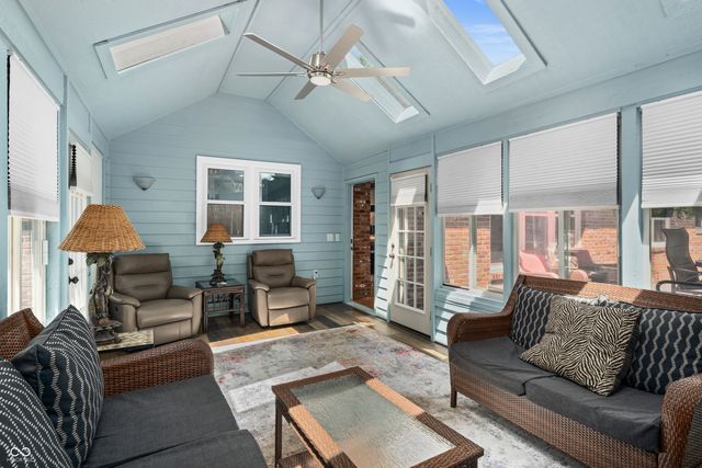 10823 Portside Court, Indianapolis, IN 46236