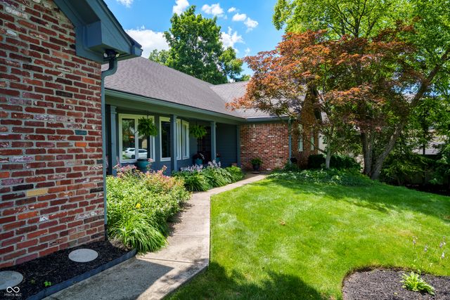 10823 Portside Court, Indianapolis, IN 46236