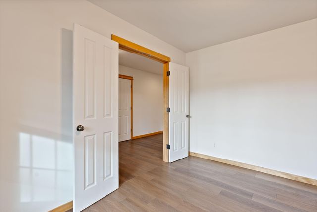 60808 SE Sawtooth Mountain Lane, Bend, OR 97702