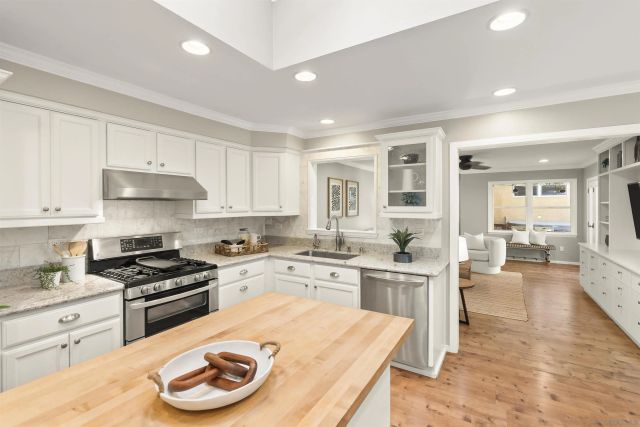 1244 Wilbur Ave, San Diego, CA 92109