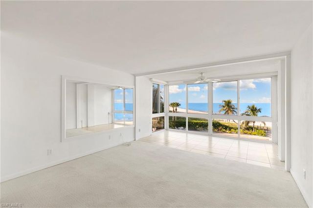 2121 Gulf Shore BLVD N 203, Naples, FL 34102