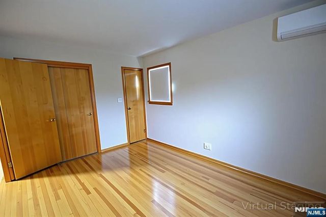 60 Scoles Avenue, Clifton, NJ 07012