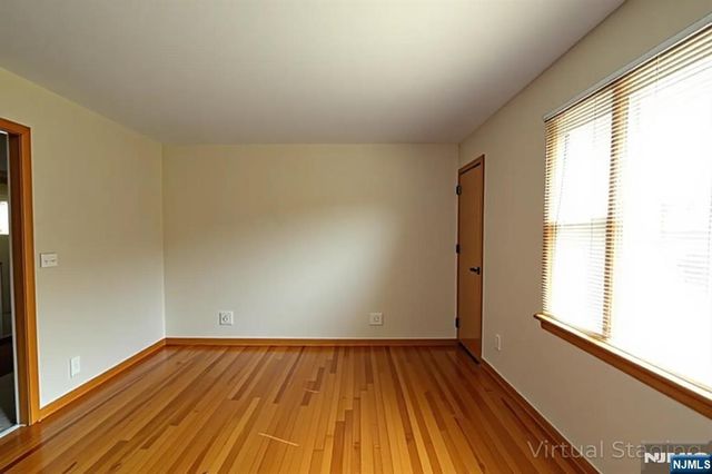 60 Scoles Avenue, Clifton, NJ 07012