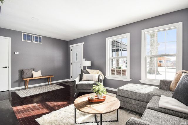 416 W Cherry Tree Drive, Warsaw, IN 46582