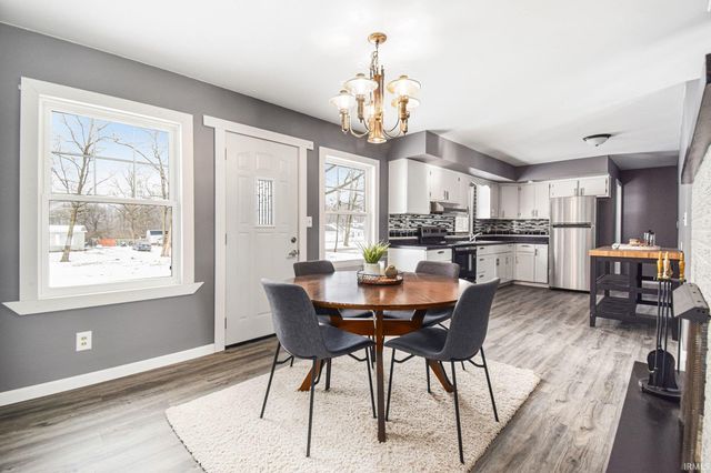 416 W Cherry Tree Drive, Warsaw, IN 46582