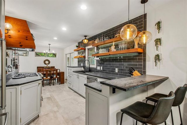1105 Lombardy Road, Oklahoma City, OK 73118