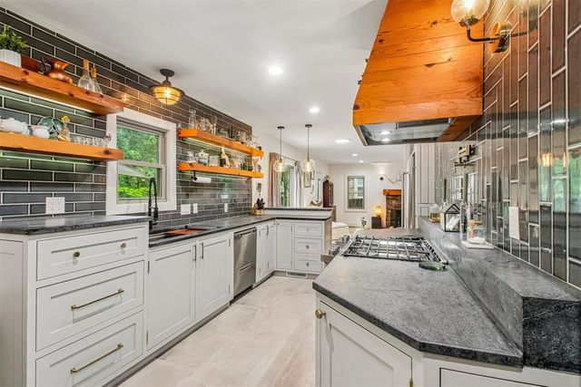 1105 Lombardy Road, Oklahoma City, OK 73118