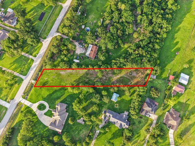 906 E Archer Road, Baytown, TX 77521
