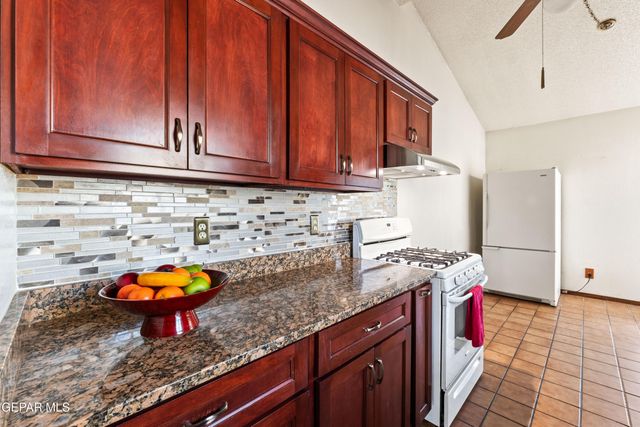 11116 NORTHFIELD Avenue, El Paso, TX 79936