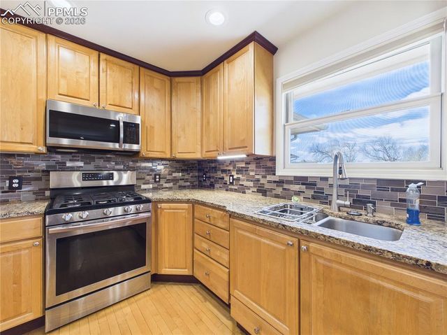 1079 Lynn Drive, Pueblo, CO 81006