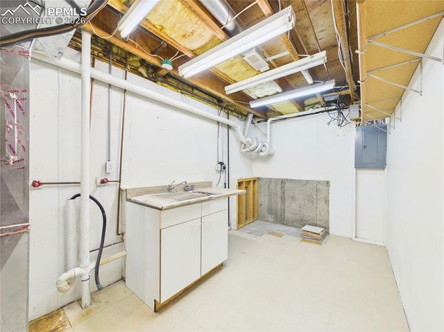 1079 Lynn Drive, Pueblo, CO 81006