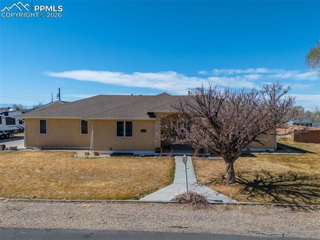 1079 Lynn Drive, Pueblo, CO 81006