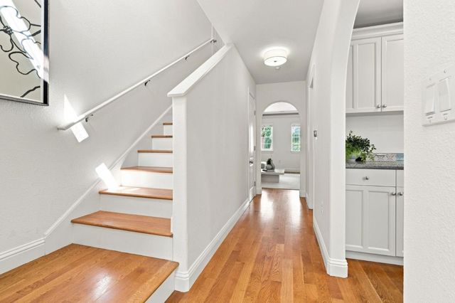 1263 Holly Street B, San Carlos, CA 94070
