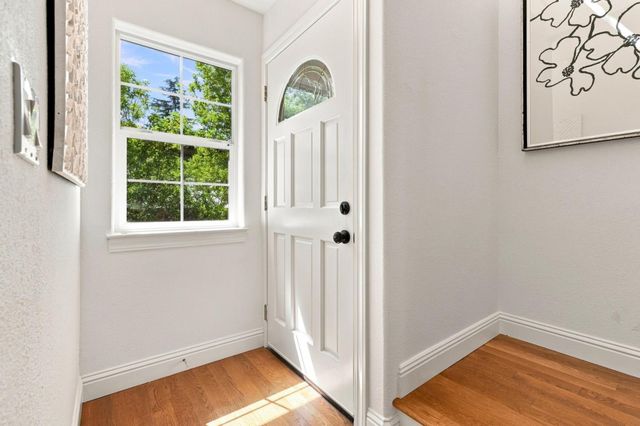 1263 Holly Street B, San Carlos, CA 94070