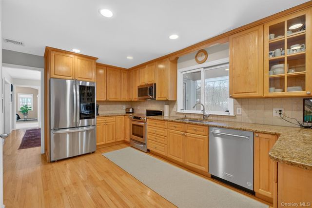 2213 Van Cortlandt Circle, Yorktown Heights, NY 10598