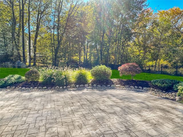 2213 Van Cortlandt Circle, Yorktown Heights, NY 10598