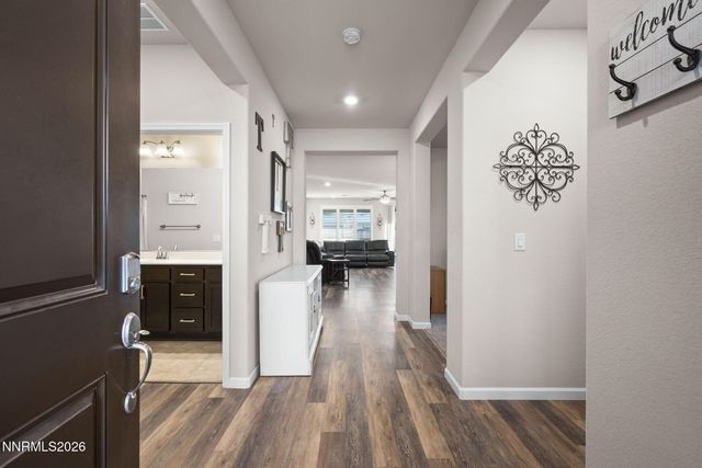 1030 Garden Pond Way, Sparks, NV 89441