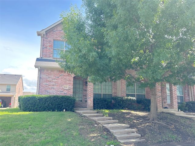 2349 Homewood Lane, Grand Prairie, TX 75050