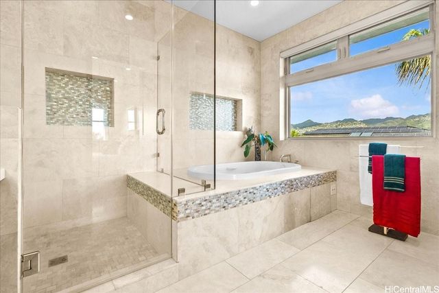 4218 Kaimanahila Street, Honolulu, HI 96816