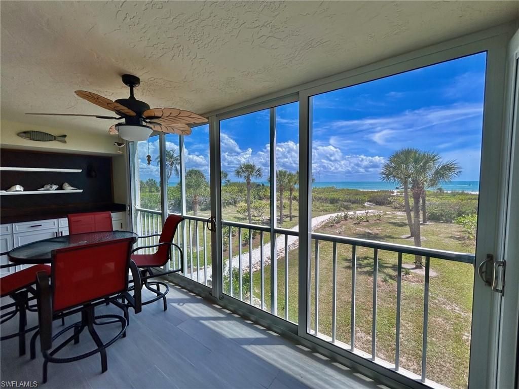 497 E Gulf DR 4, SANIBEL, FL 33957 — photo 2