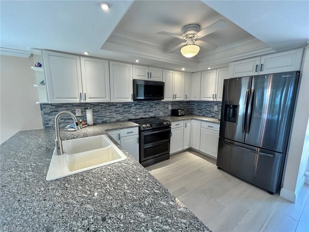 497 E Gulf DR 4, SANIBEL, FL 33957 — photo 3
