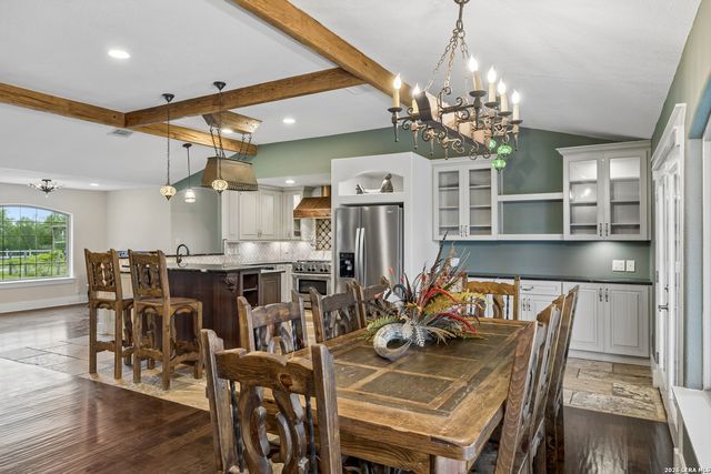 741 County Road 351, Hondo, TX 78861