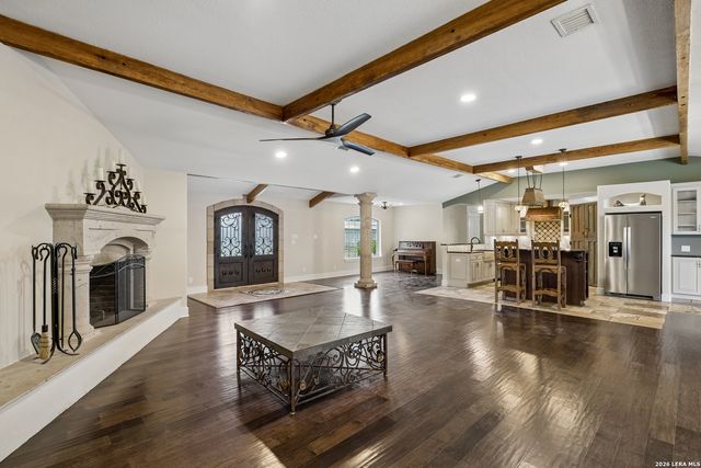 741 County Road 351, Hondo, TX 78861