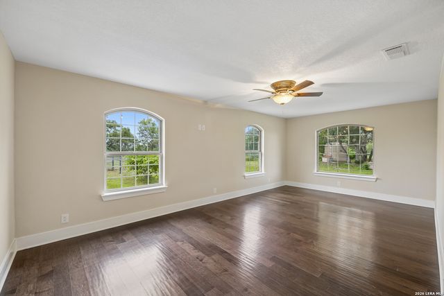 741 County Road 351, Hondo, TX 78861